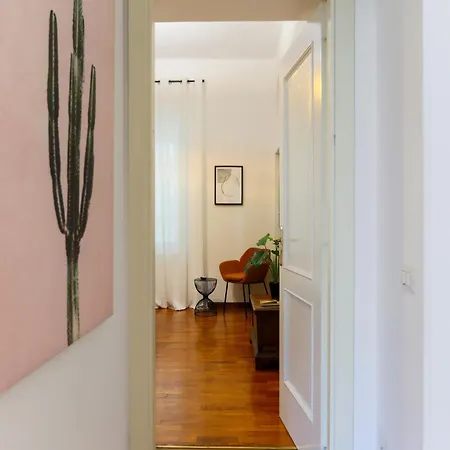 The Rent - Modern Two-bedroom In Porta Romana Apartment